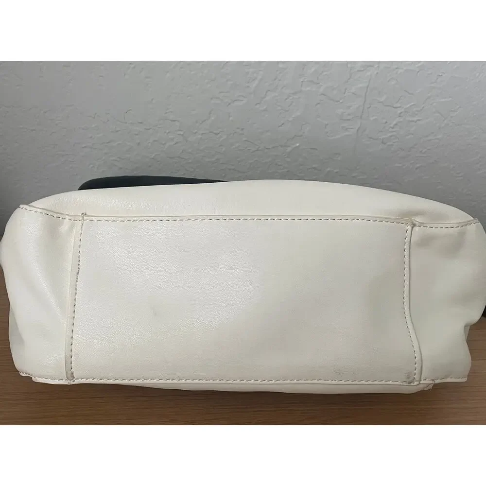 Liz Claiborne Quilted Bag Cream Black Tassel Gold Accent